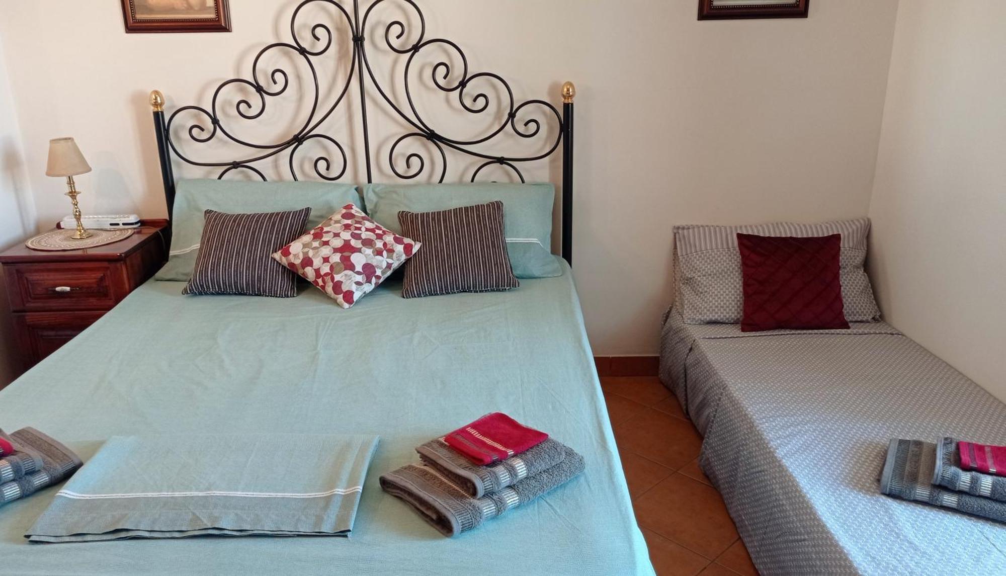 Joseph 2 Stylish Flat With Open Views, Just 4Km From The Airport Or Beach Siggiewi Exteriör bild