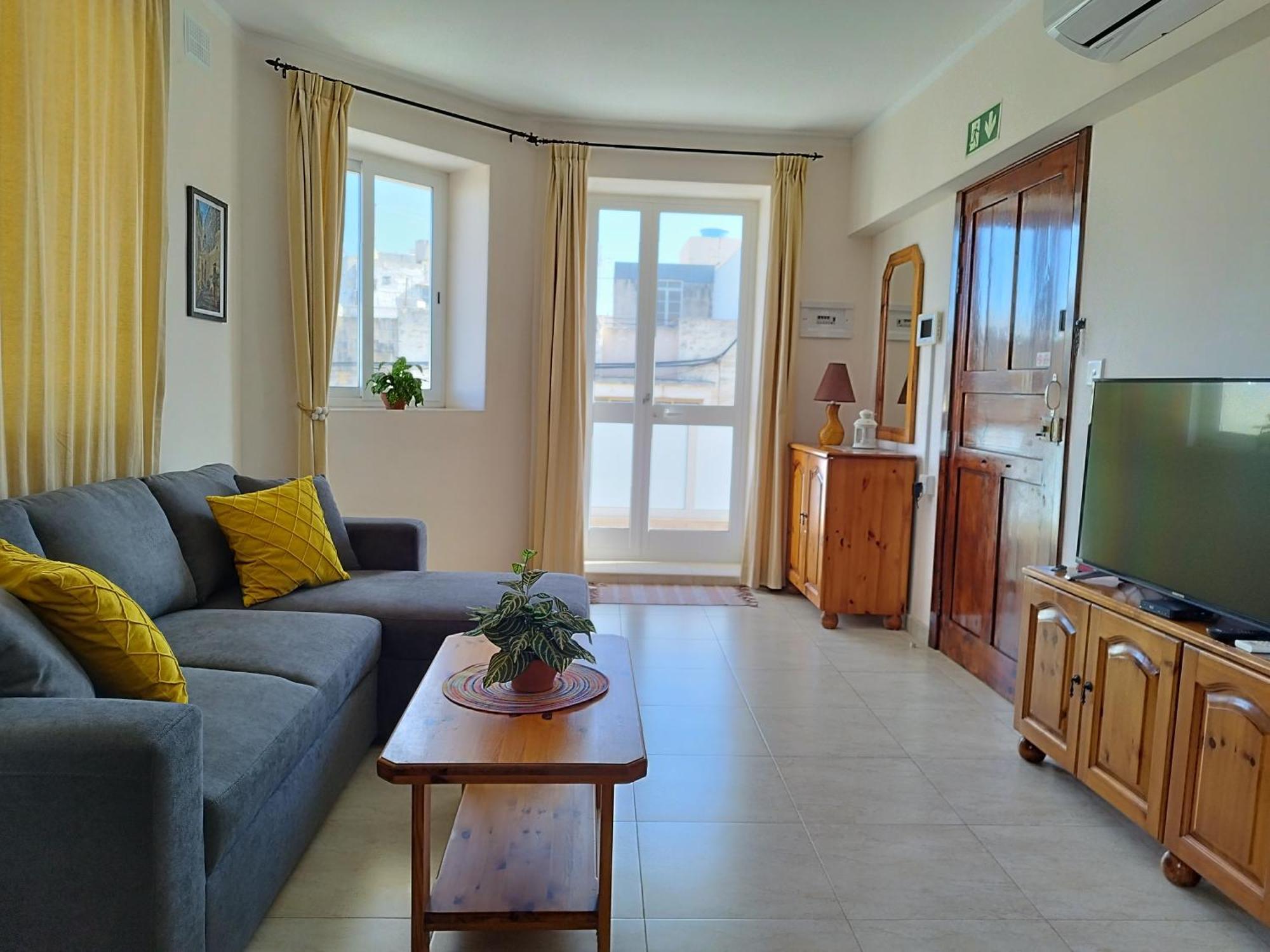 Joseph 2 Stylish Flat With Open Views, Just 4Km From The Airport Or Beach Siggiewi Exteriör bild