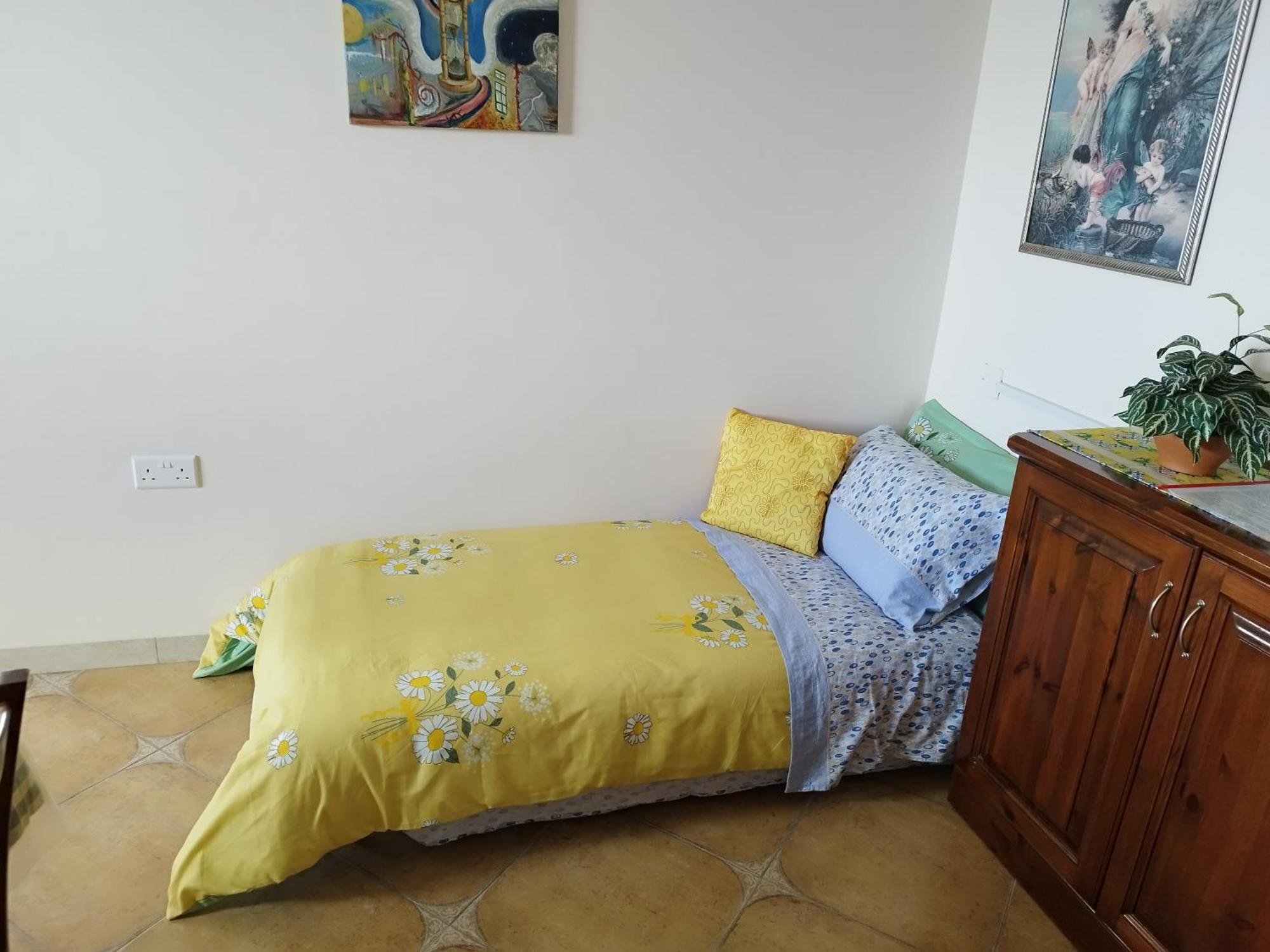 Joseph 2 Stylish Flat With Open Views, Just 4Km From The Airport Or Beach Siggiewi Exteriör bild